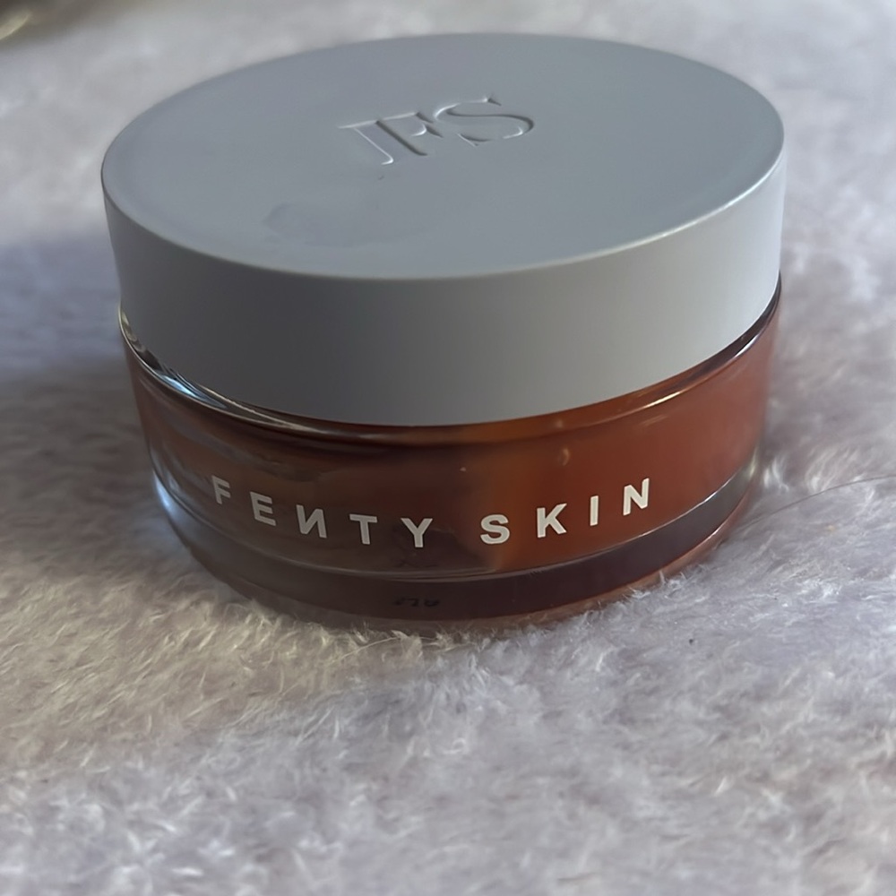 Fenty Rhianna Cherry Dub face mask NEW